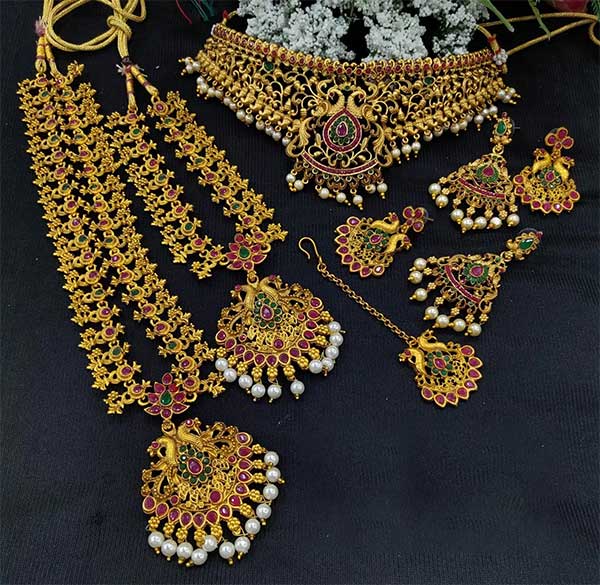 Traditional South Indian Temple Jewellery Necklace Set For Women / Girls