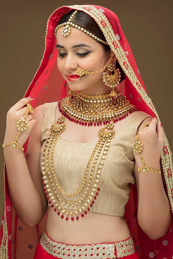 Gold and Kundan bridal sets for weddings